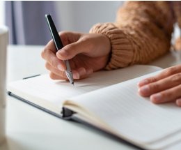 РАН обновила словарь русского языка «релокантами», «чекапом» и «пюрешкой» РАН обновила словарь русского языка «релокантами», «чекапом» и «пюрешкой»