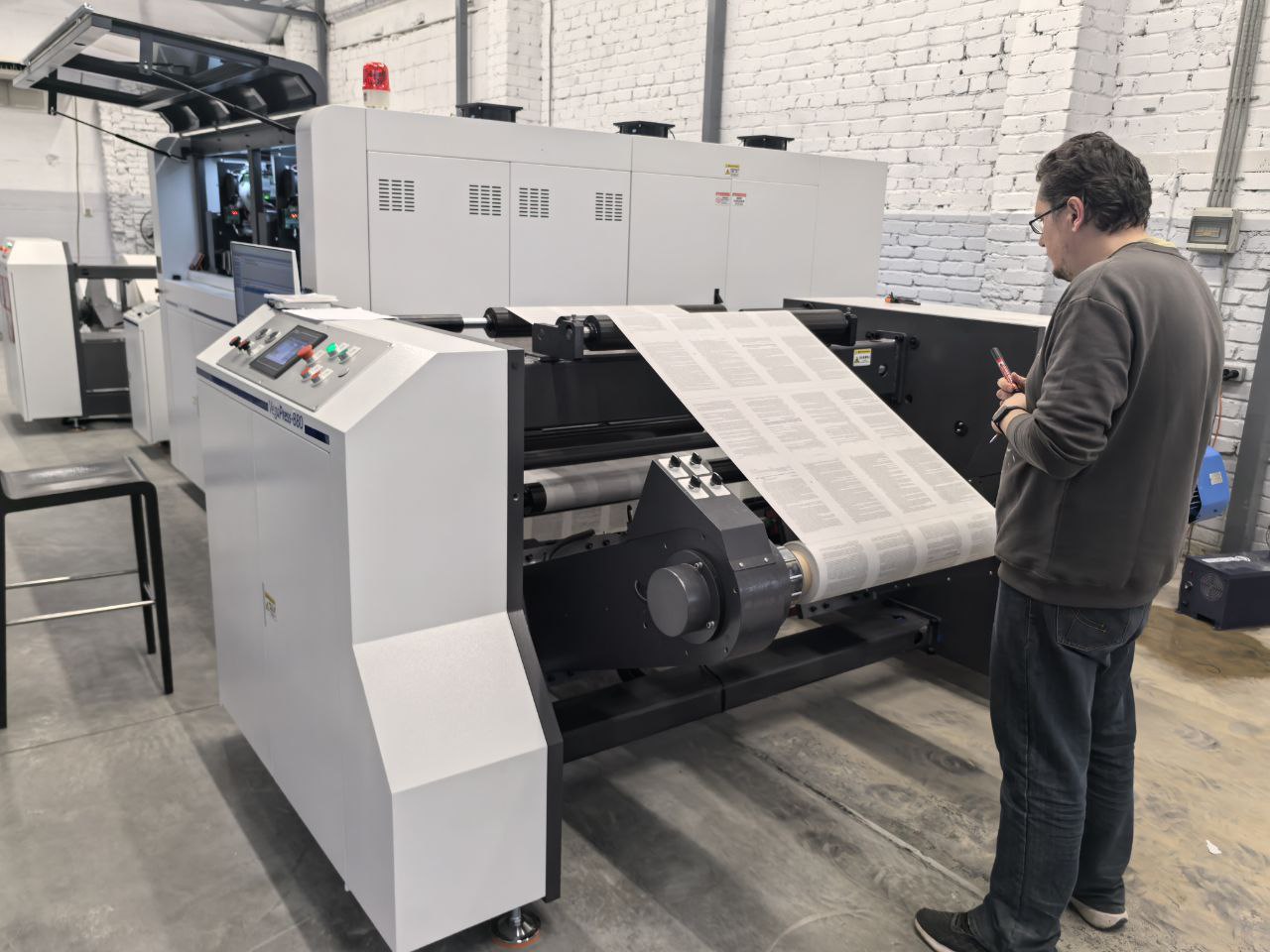 Цифровая машина 1.jpg Цифровая машина 1.jpg