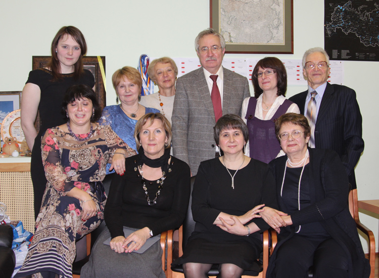 Сотрудники знаменитого на весь мир отдела библиотек Министерства культуры РФ (1992–2013)